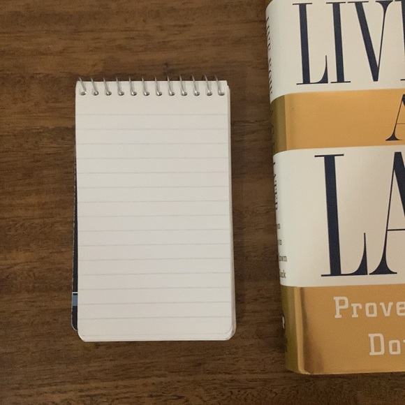 2 books and a little notebook for sale. - Picture 5 of 6